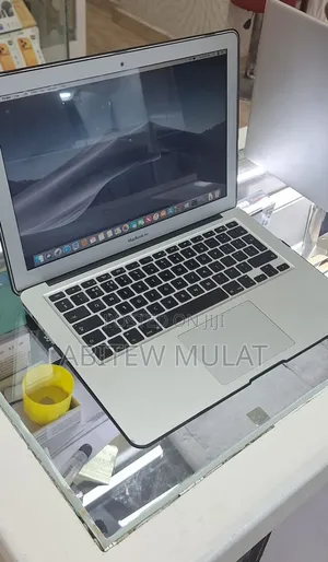 Laptop Apple MacBook Air 2013 4GB Intel Core i5 SSD 128GB