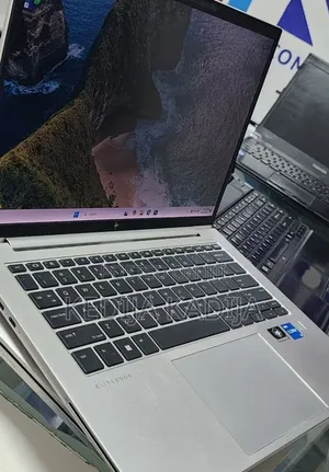 New Laptop HP EliteBook 840 G9 16GB Intel Core i7 SSD 512GB