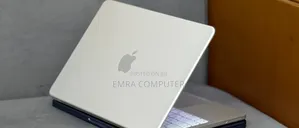 New Laptop Apple 8GB Apple M1 SSD 256GB