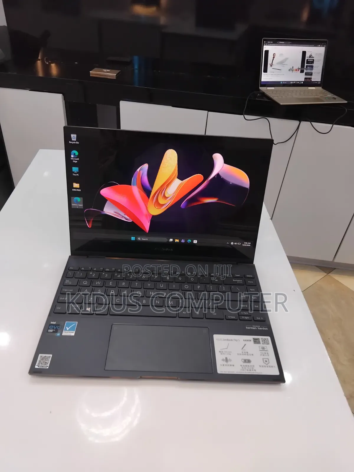 New Laptop Asus Zenbook 14 16GB Intel Core i7 SSD 512GB
