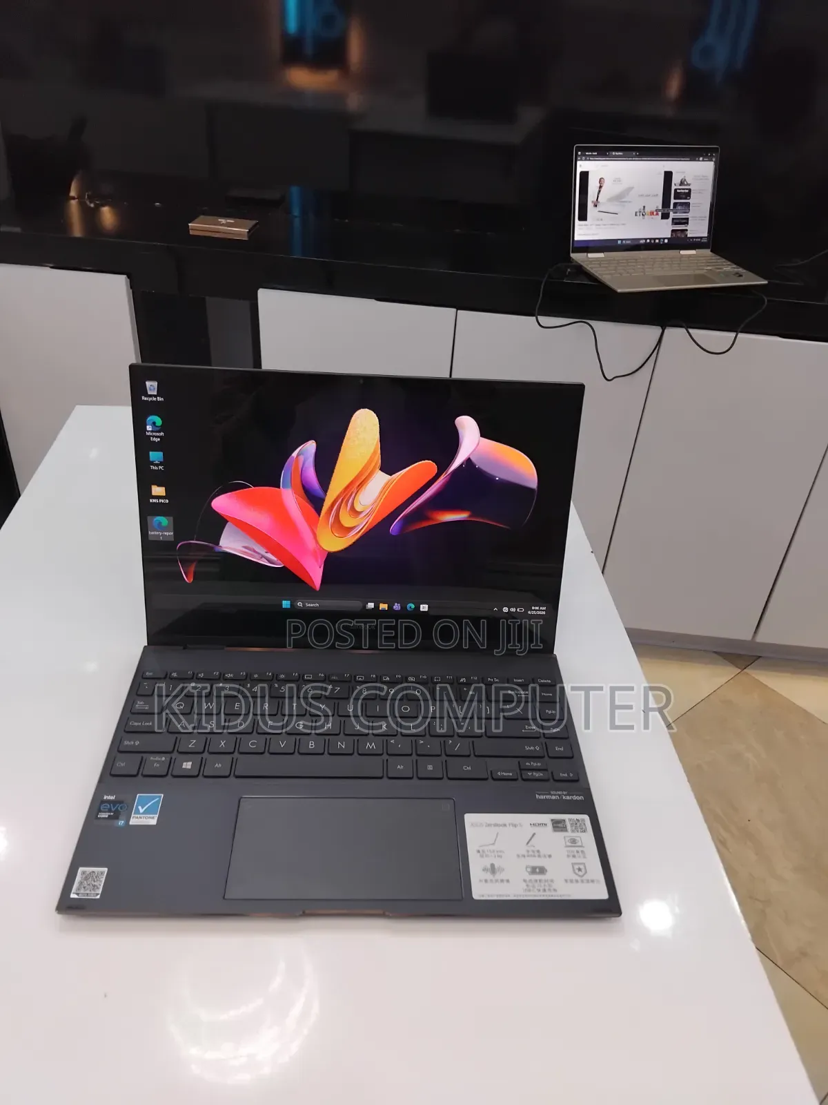 New Laptop Asus Zenbook 14 16GB Intel Core i7 SSD 512GB