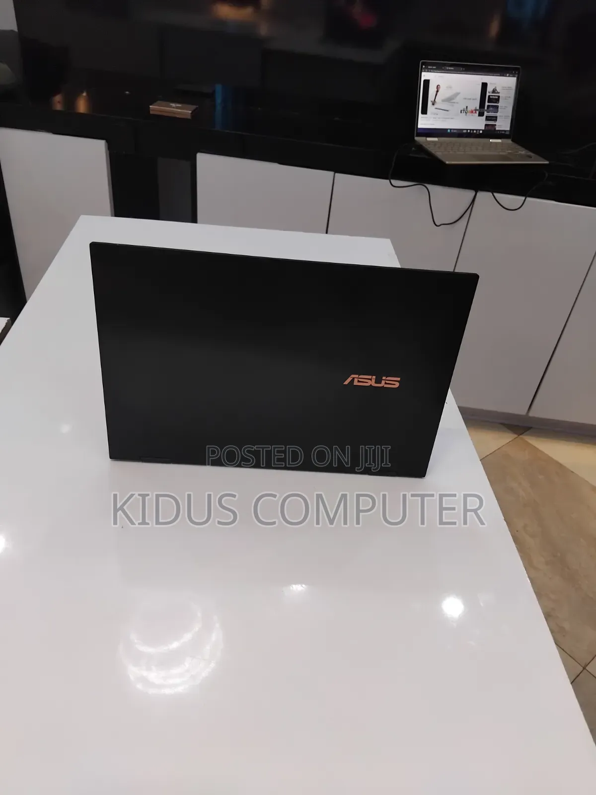 New Laptop Asus Zenbook 14 16GB Intel Core i7 SSD 512GB