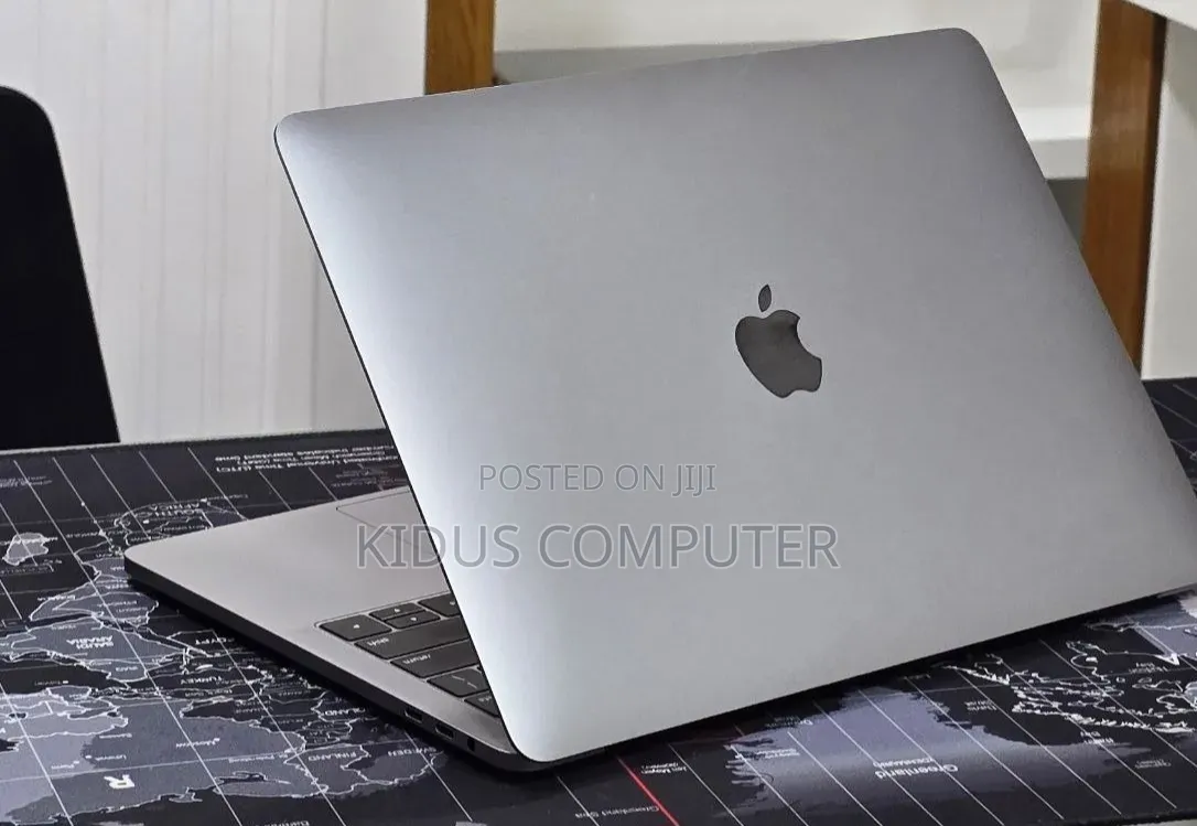 New Laptop Apple MacBook Pro 2019 16GB Intel Core i7 SSD 1T
