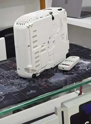 Epson S05 Projector