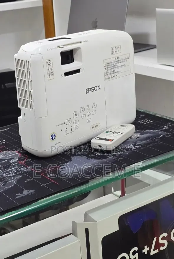 Epson S05 Projector