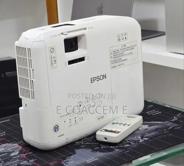 Epson S05 Projector