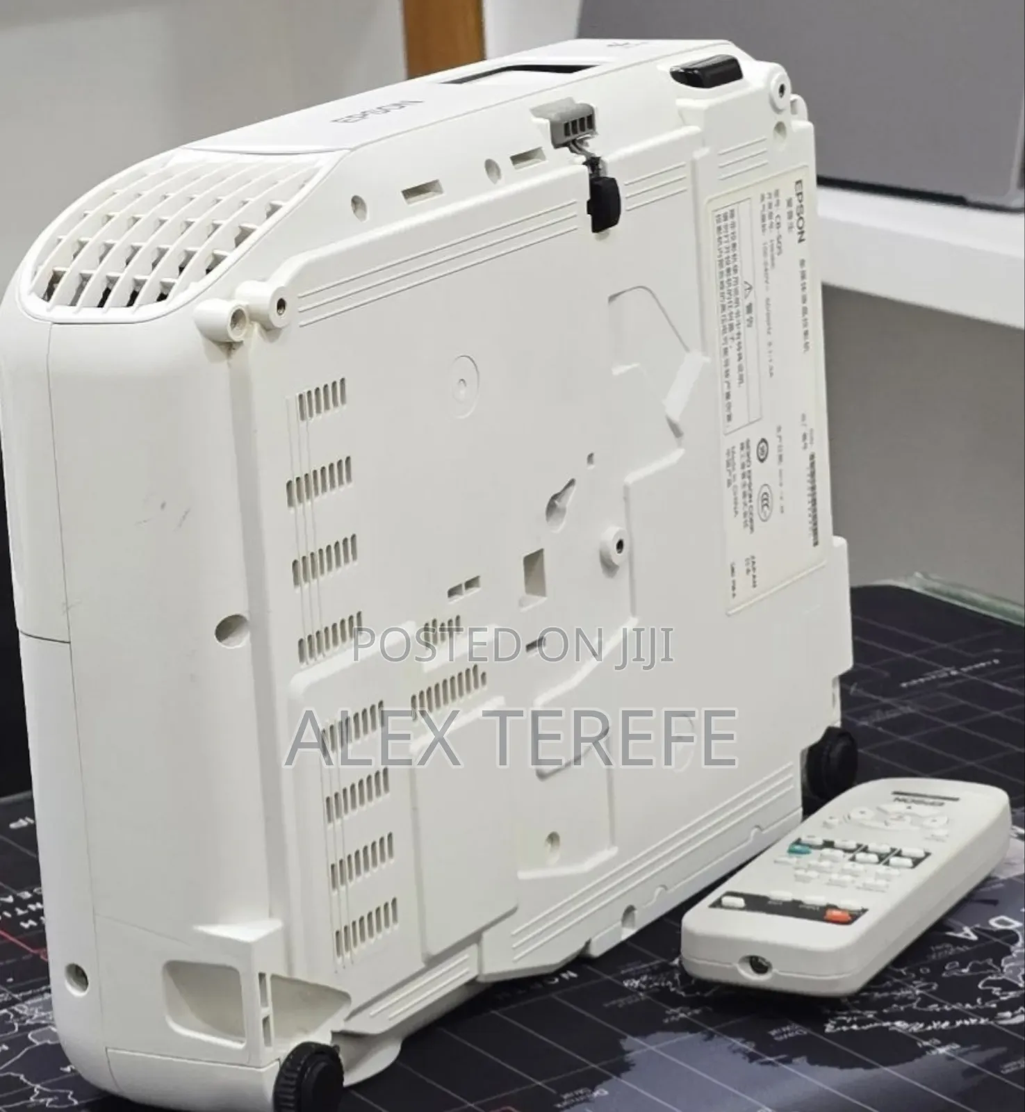 Epson Projector With Remote Model Name: EB-S05