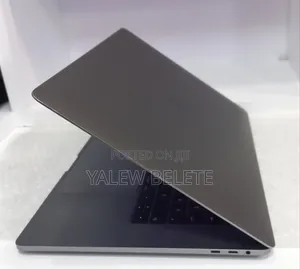 New Laptop Apple MacBook Pro 2016 16GB Intel Core i7 SSD 512GB