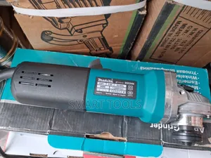 Makita 840W Electrical Grinder
