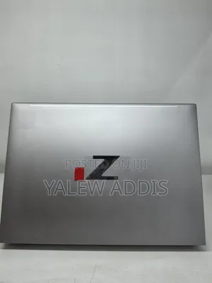 New Laptop HP ZBook Firefly G9 16GB Intel Core i7 SSD 512GB
