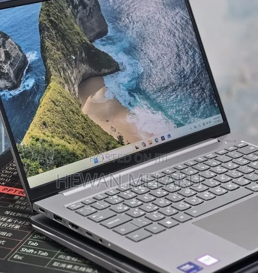 New Laptop Lenovo Thinkbook 14 16GB Intel Core Ultra 7 SSD 512GB