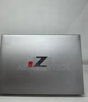 New Laptop HP ZBook Firefly G9 16GB Intel Core i7 SSD 512GB