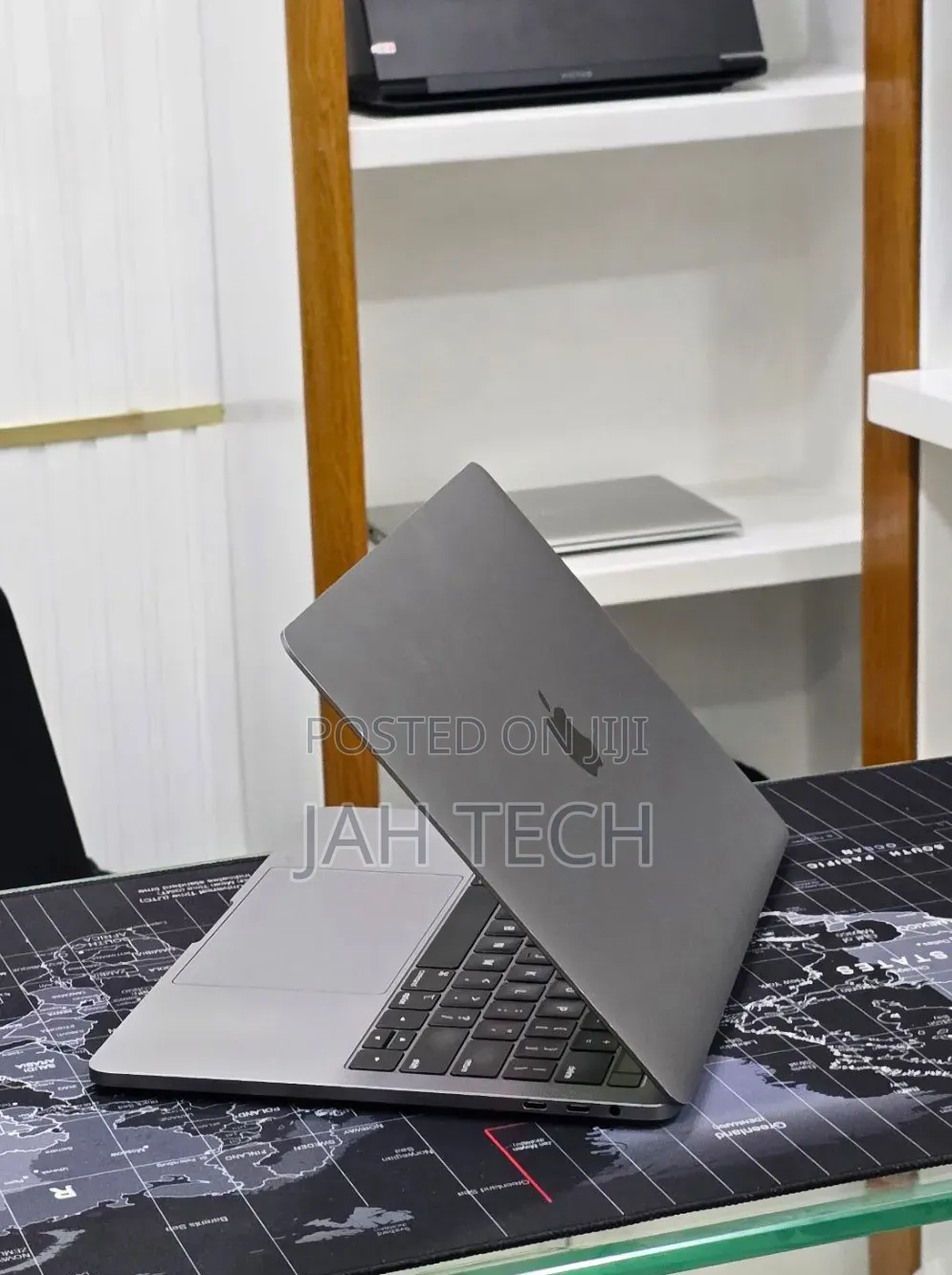 New Laptop Apple MacBook Pro 2019 16GB Intel Core i9 SSD 1T