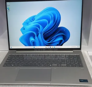 New Laptop HP 16GB Intel Core Ultra 7 SSD 512GB