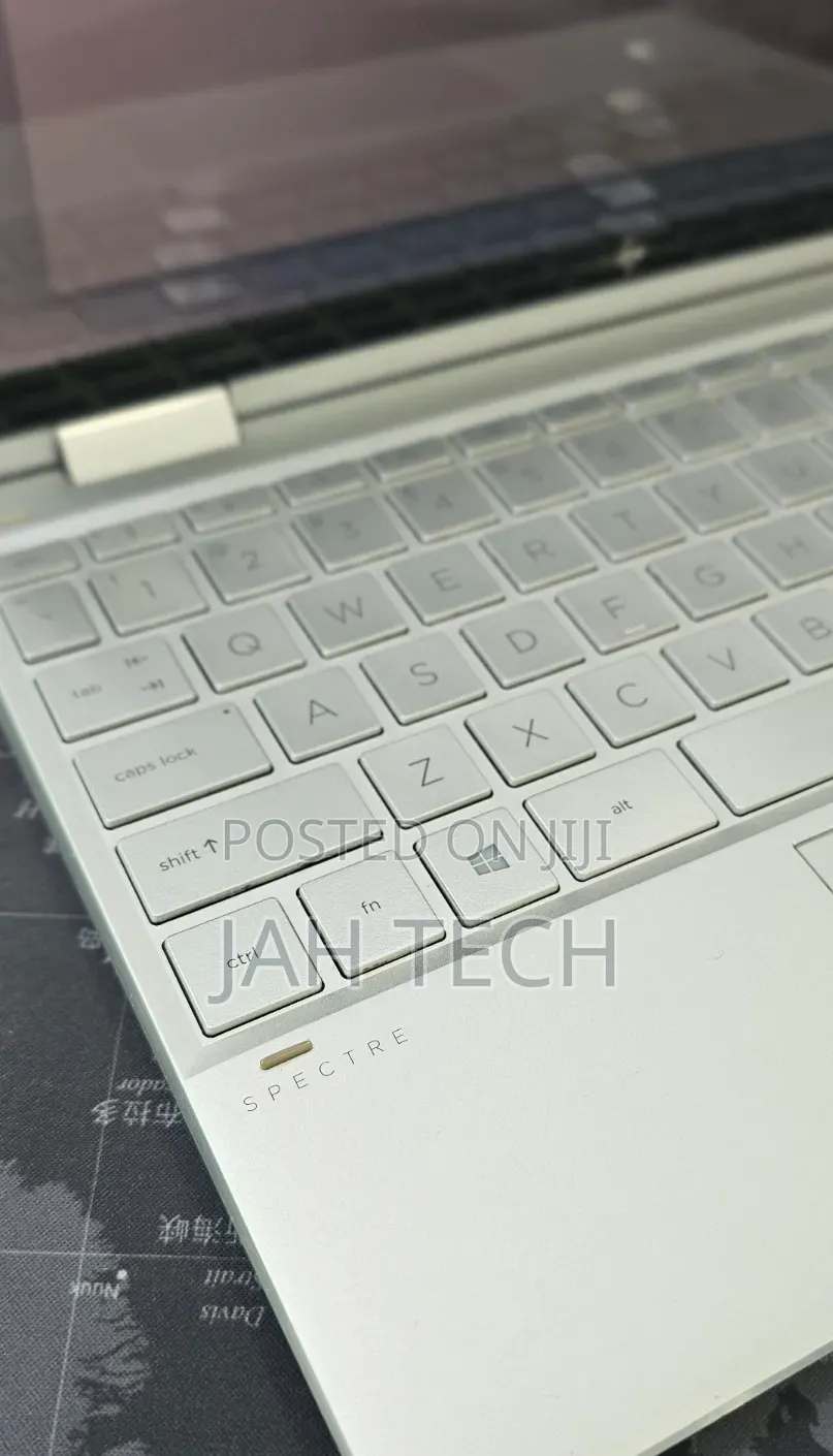 New Laptop HP Spectre 13 8GB Intel Core i7 SSD 512GB