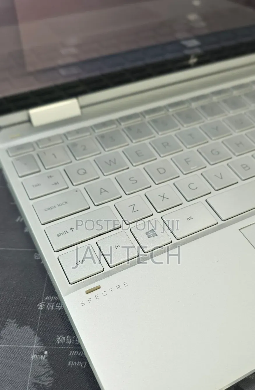 New Laptop HP Spectre 13 8GB Intel Core i7 SSD 512GB