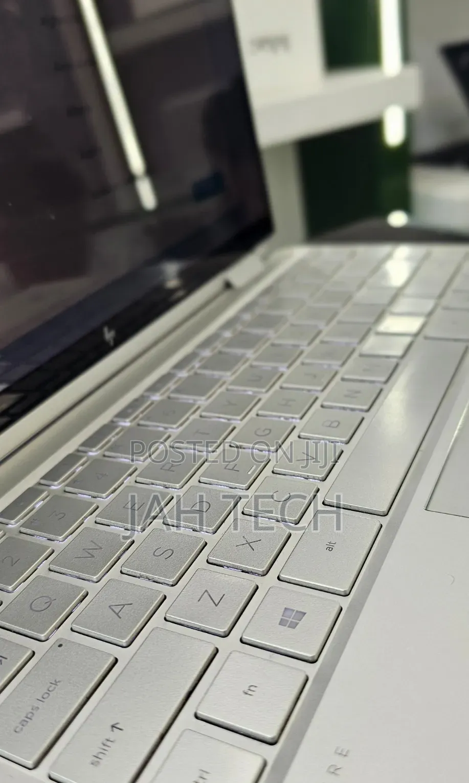 New Laptop HP Spectre 13 8GB Intel Core i7 SSD 512GB
