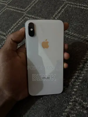 Apple iPhone X 64 GB Black