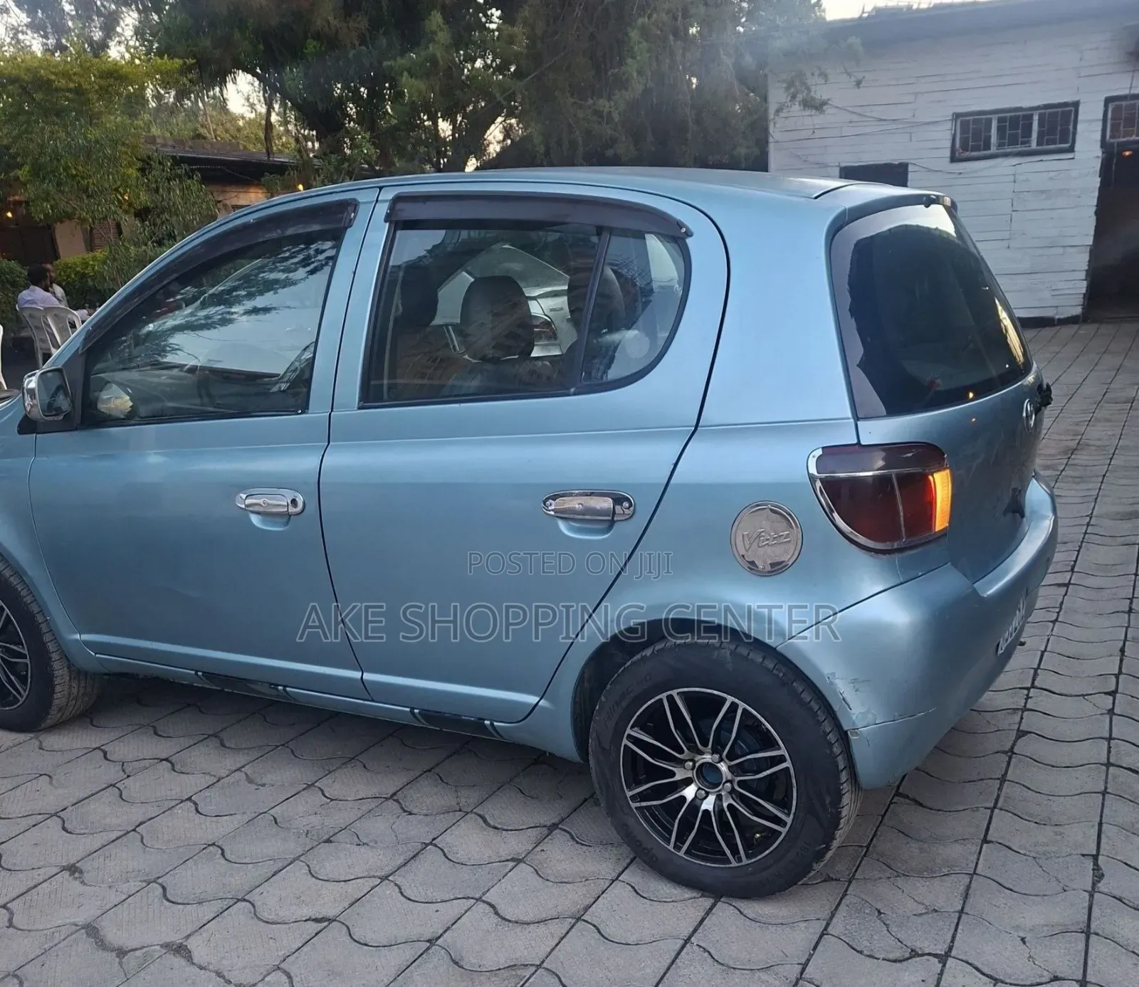 Toyota Vitz 2001