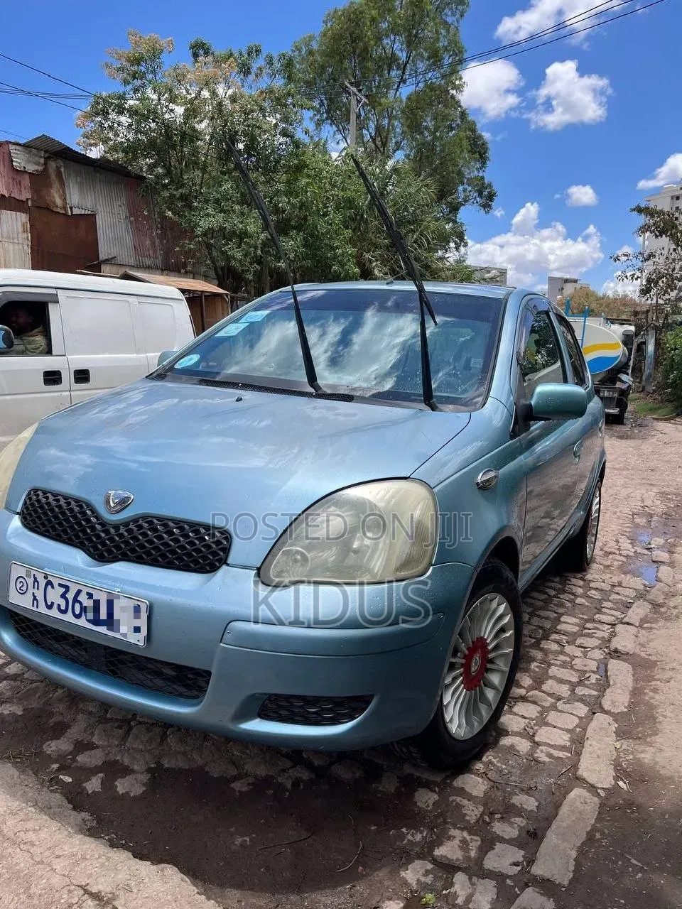 Toyota Vitz 2002 Blue