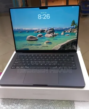 New Laptop Apple MacBook Pro 2025 M5 16GB Apple M5 Pro SSD 512GB