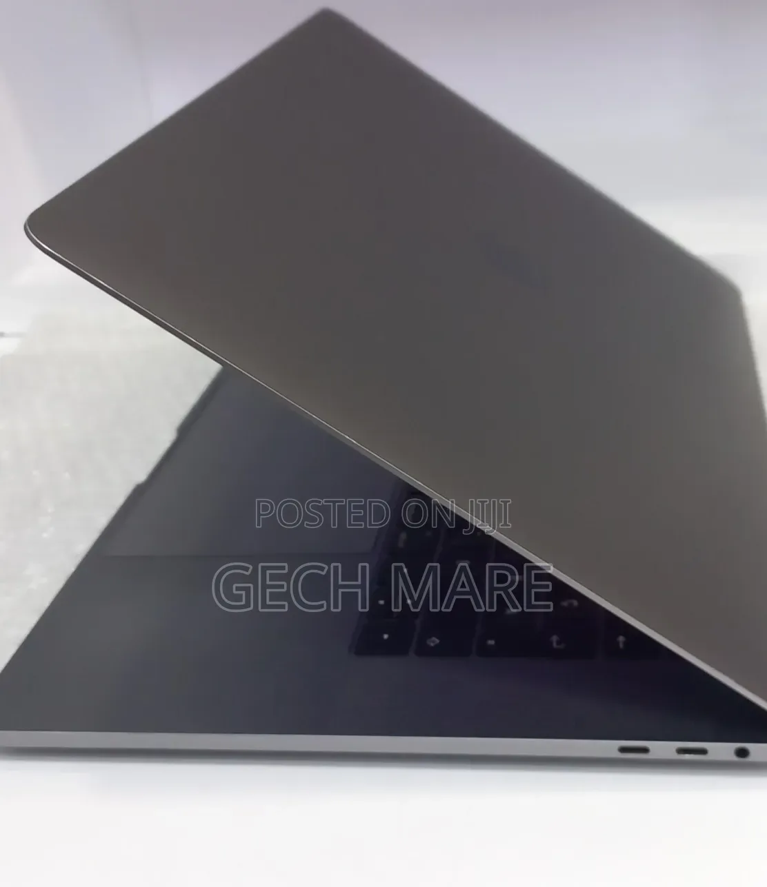 New Laptop Apple MacBook 2016 16GB Intel Core i7 SSD 512GB