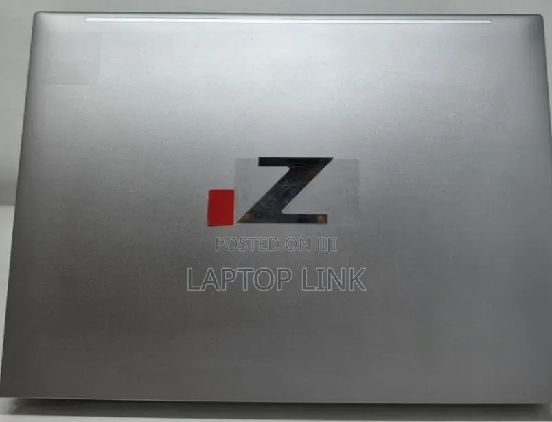 New Laptop HP ZBook Firefly G9 16GB Intel Core i7 SSD 512GB