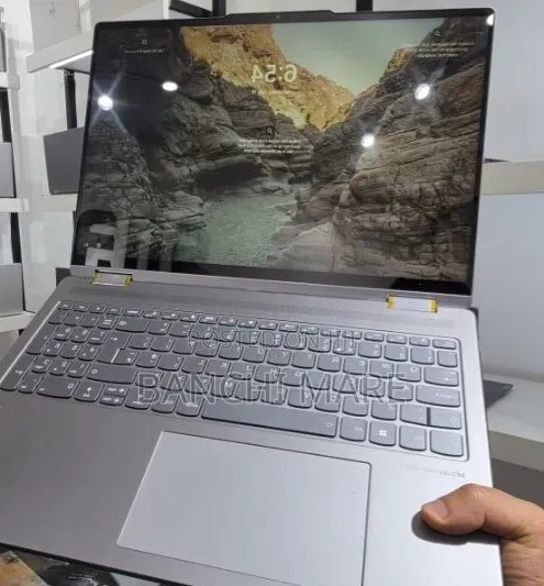 New Laptop Lenovo Yoga 7i 16GB AMD Ryzen 7 SSD 512GB