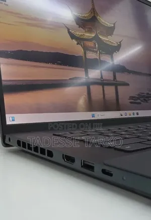 New Laptop Dell Inspiron 15 16GB Intel Core i7 SSD 512GB