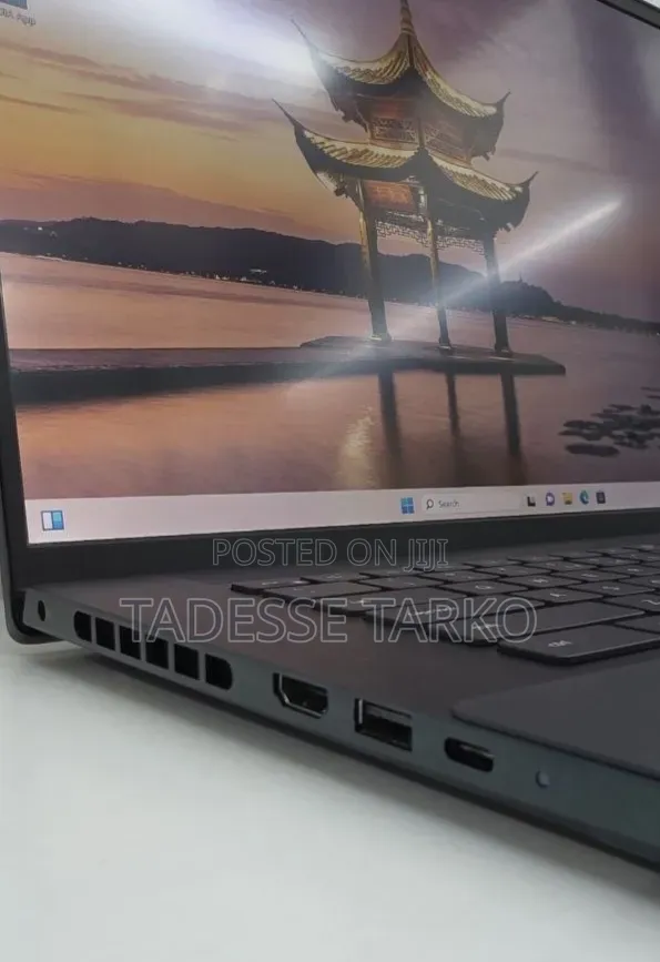 New Laptop Dell Inspiron 15 16GB Intel Core i7 SSD 512GB