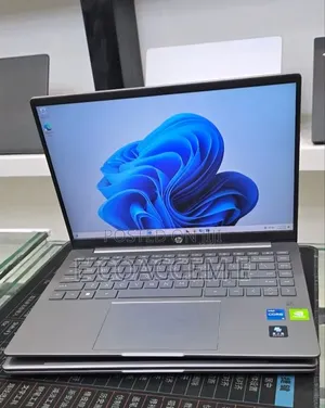 New Laptop HP 550 16GB Intel Core i5 SSD 512GB