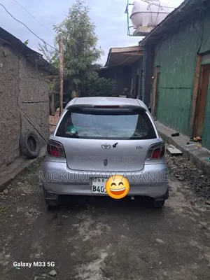 Toyota Vitz 1.0 FWD 5dr 2001 Silver
