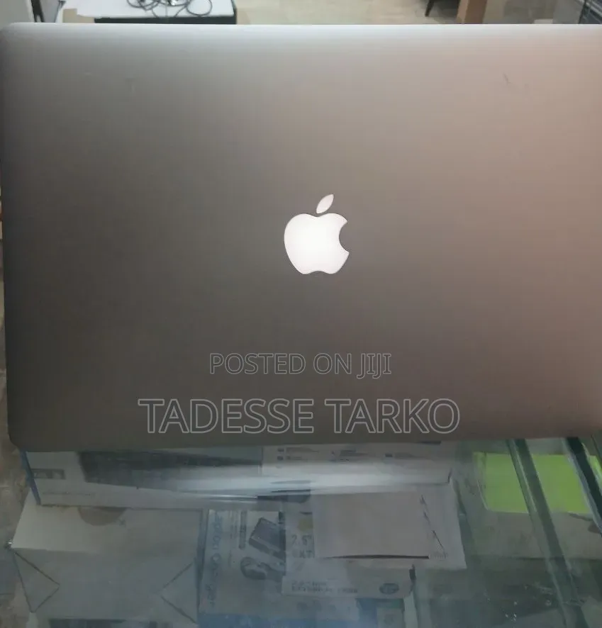 New Laptop Apple MacBook Pro 2015 8GB Intel Core i5 SSD 128GB