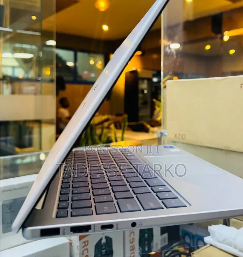 New Laptop HP Stream Notebook 16GB Intel Core i7 SSD 1T