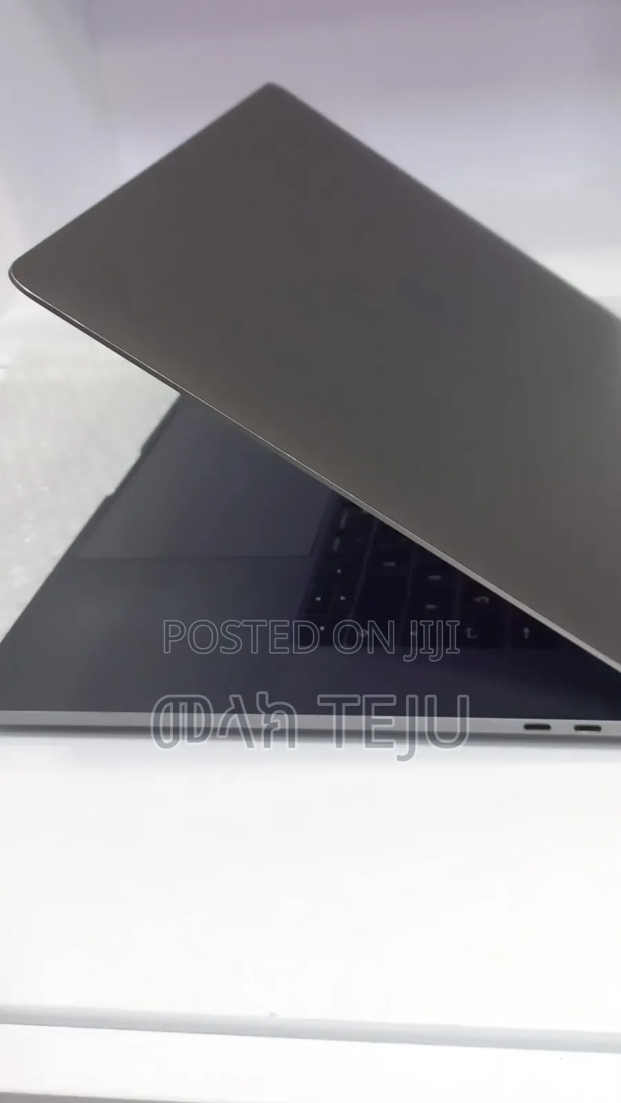 New Laptop Apple MacBook Pro 2016 16GB Intel Core i7 SSD 512GB