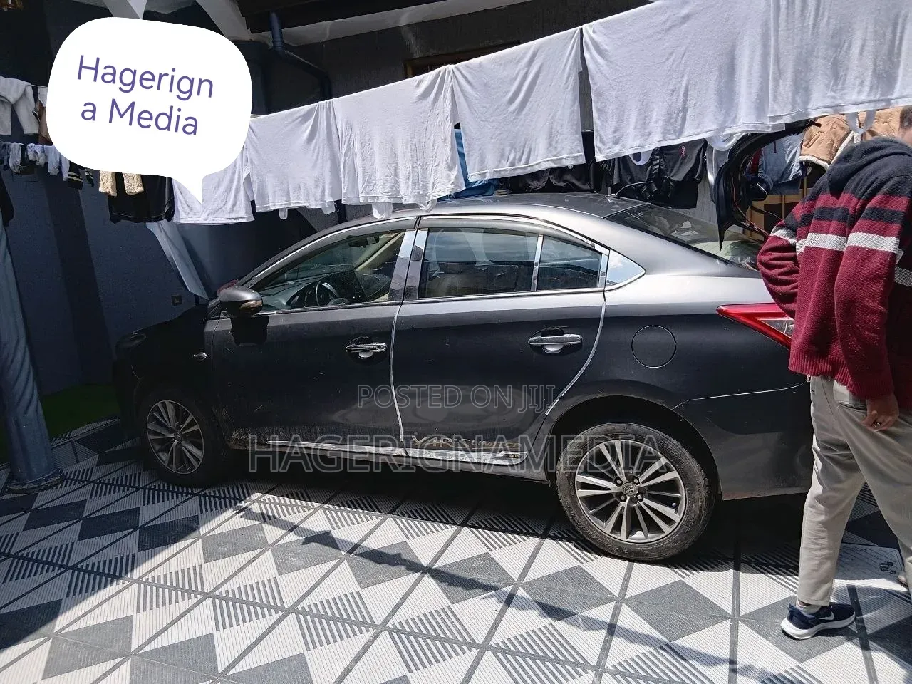 Toyota Yaris 2016 Gray