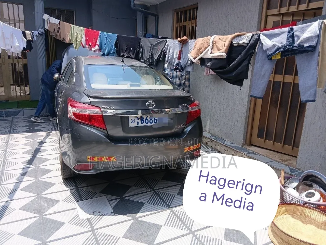 Toyota Yaris 2016 Gray