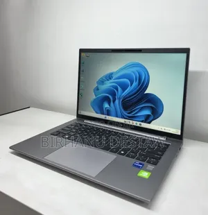 New Laptop HP ZBook Firefly G9 16GB Intel Core i7 SSD 512GB