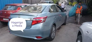 Toyota Yaris 2015 Silver