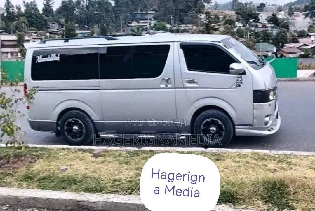 Toyota HiAce 2007 Silver