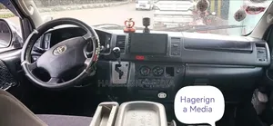 Toyota HiAce 2007 Silver