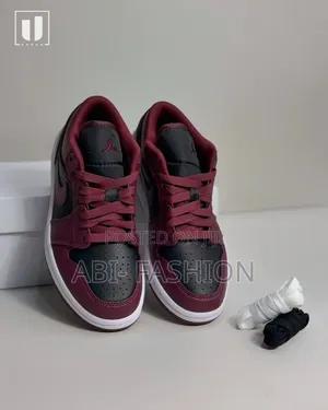 Nike Air Jordan 1 Low "Dark Beetroot" or "Maroon