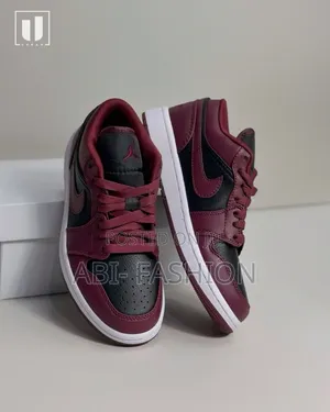 Nike Air Jordan 1 Low "Dark Beetroot" or "Maroon