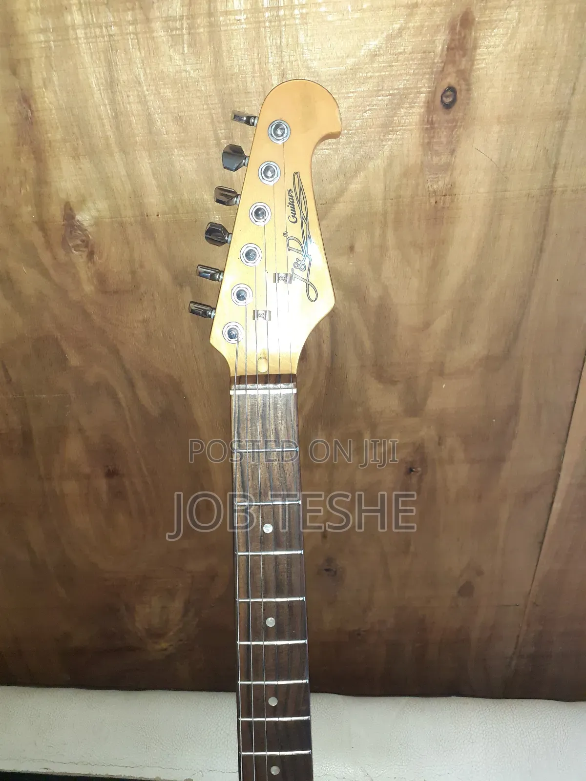 Guitar With Effector