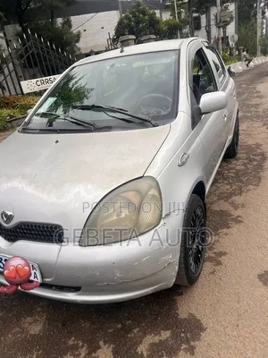 Toyota Vitz 2001