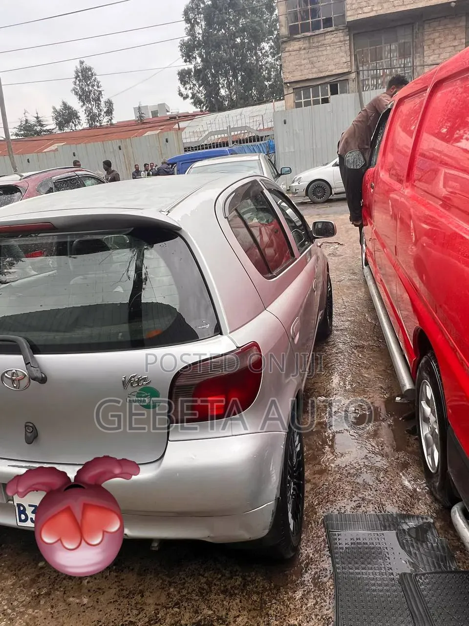 Toyota Vitz 2001