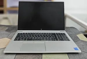 New Laptop HP ZBook Firefly G8 16GB Intel Core i7 SSD 512GB