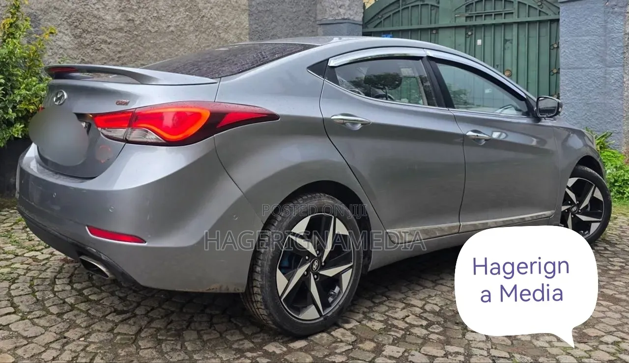 Hyundai Avante 2015 Gray