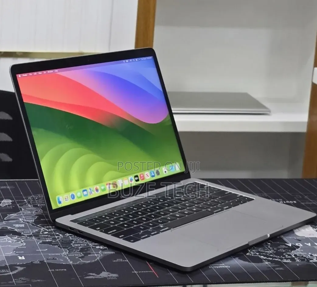 New Laptop Apple MacBook Pro 2019 16GB Intel Core i7 SSD 1T