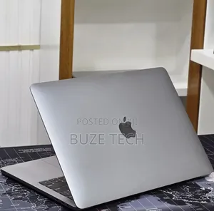 New Laptop Apple MacBook Pro 2019 16GB Intel Core i7 SSD 1T